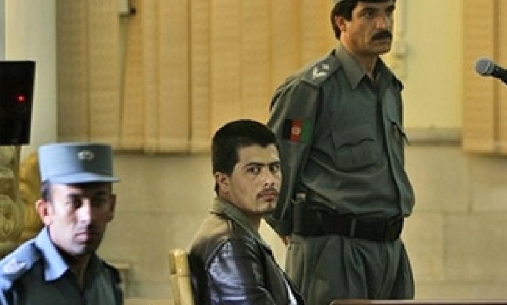 Afghan reporter denies blasphemy, begins death trial without defence lawyer