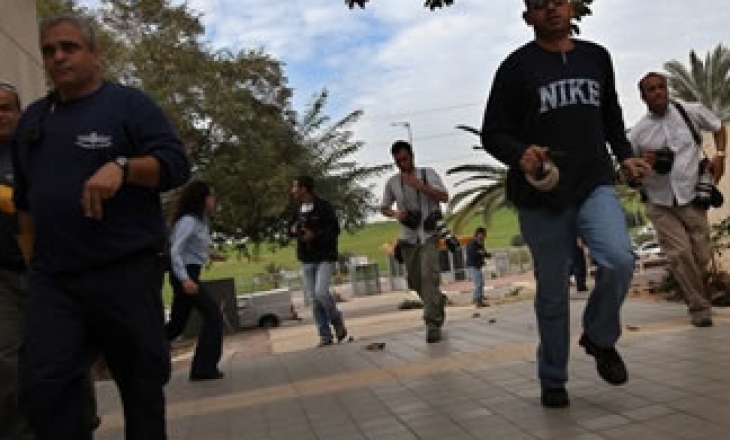 Israeli and Palestinian journalists come together for more press freedom and safety