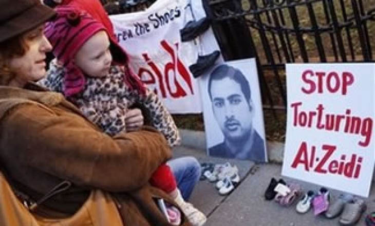 Shoe-throwing Iraqi journalist seeks fears for his life, seeks asylum in Switzerland