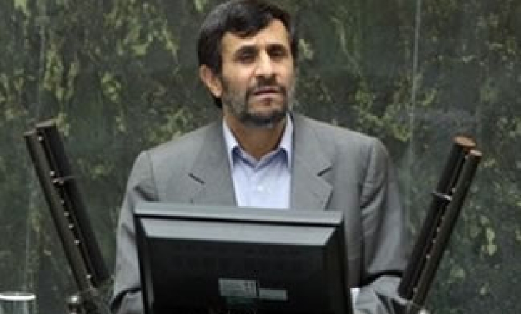 Iran cracks down on websites critical of govt and President Mahmoud Ahmadinejad
