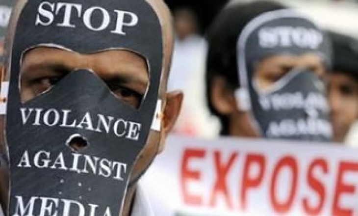 Sri Lankan newspaper editor accused of helping rebels, press freedom groups rebut claims
