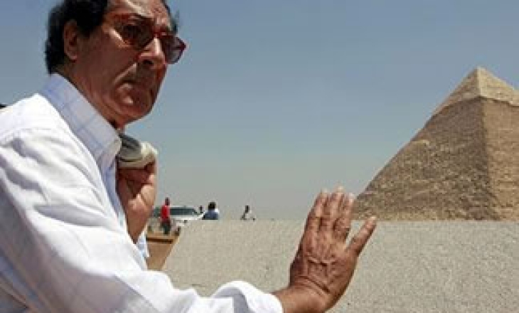 Egyptian censorship advocate is frontrunner for post of UNESCO Director-General