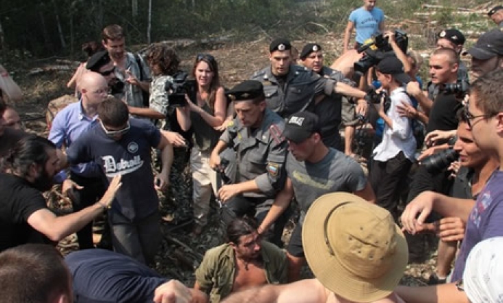 Journalists interrogated, photos seized after anti-logging protests in Russia