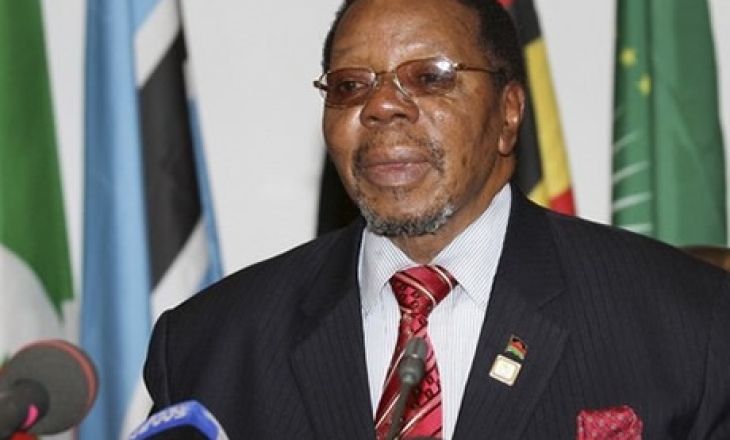 Malawi president threatens to close down newspapers that “lie”