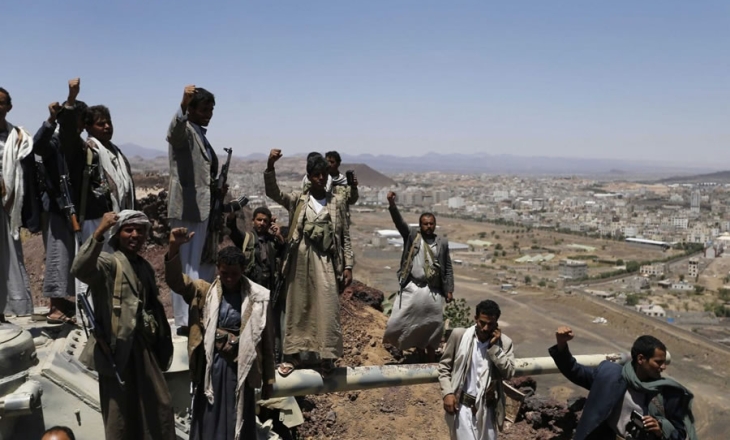 Yemen: Houthi rebels pursue offensive against news media
