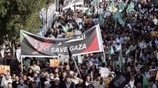 Israel lifts four-week ban, allows foreign journalists and aid workers to enter Gaza Strip
