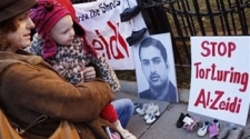 Shoe-throwing Iraqi journalist seeks fears for his life, seeks asylum in Switzerland
