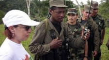 FARC says Colombian media is biased against them, declares journalists a military target