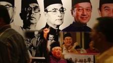 Ahead of elections, Malaysia bans two opposition party newspapers for three months