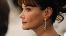 Iran newspaper calls Carla Bruni-Sarkozy a 'prostitute', wants her death