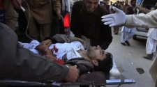 Pakistan: Two reporters among over 40 killed in Taliban suicide bombing