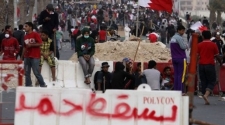 As unrest bubbles, Bahrain and Yemen obstruct press