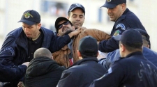 Algerian authorities crack down on protesters as election nears
