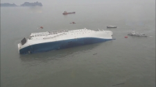 South Korea: Japanese reporter charged with defamation over Sewol ferry disaster