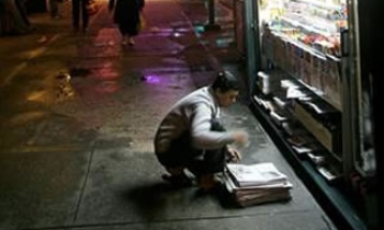 Google research shows newspaper advtg drives web traffic consumer purchasing