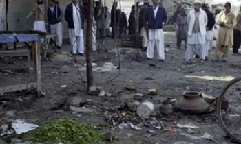 Two journalists among seven killed in suicide bomb attack in Pakistan's NWFP