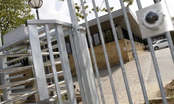 Threats from Islamists force Danish newspaper behind a barricade