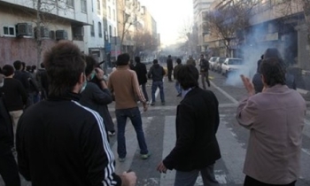 Journalists arrested in Iran, relatives held hostage in new crackdown
