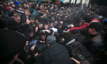 Crimean authorities take two more broadcasters off air